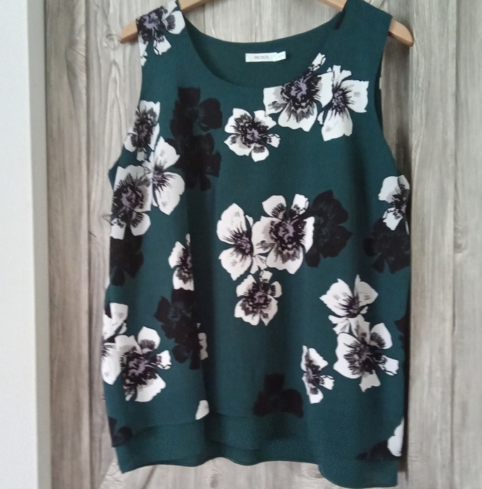 Ricki's Green Floral Split Back Tunic Top XL - Picture 2 of 6